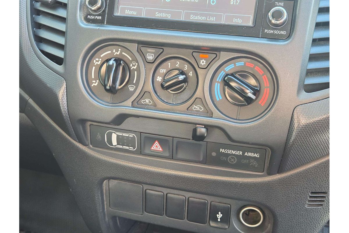 2020 Mitsubishi Triton GLX MR 4X4