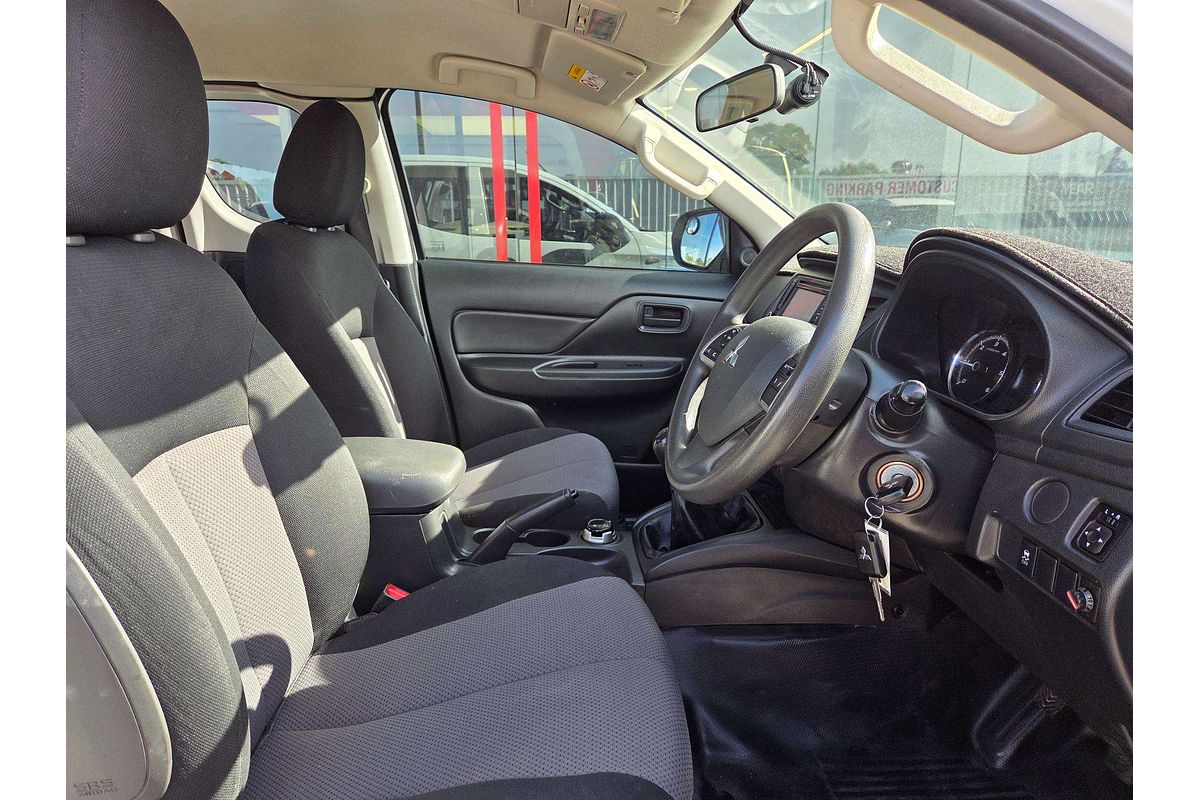 2020 Mitsubishi Triton GLX MR 4X4