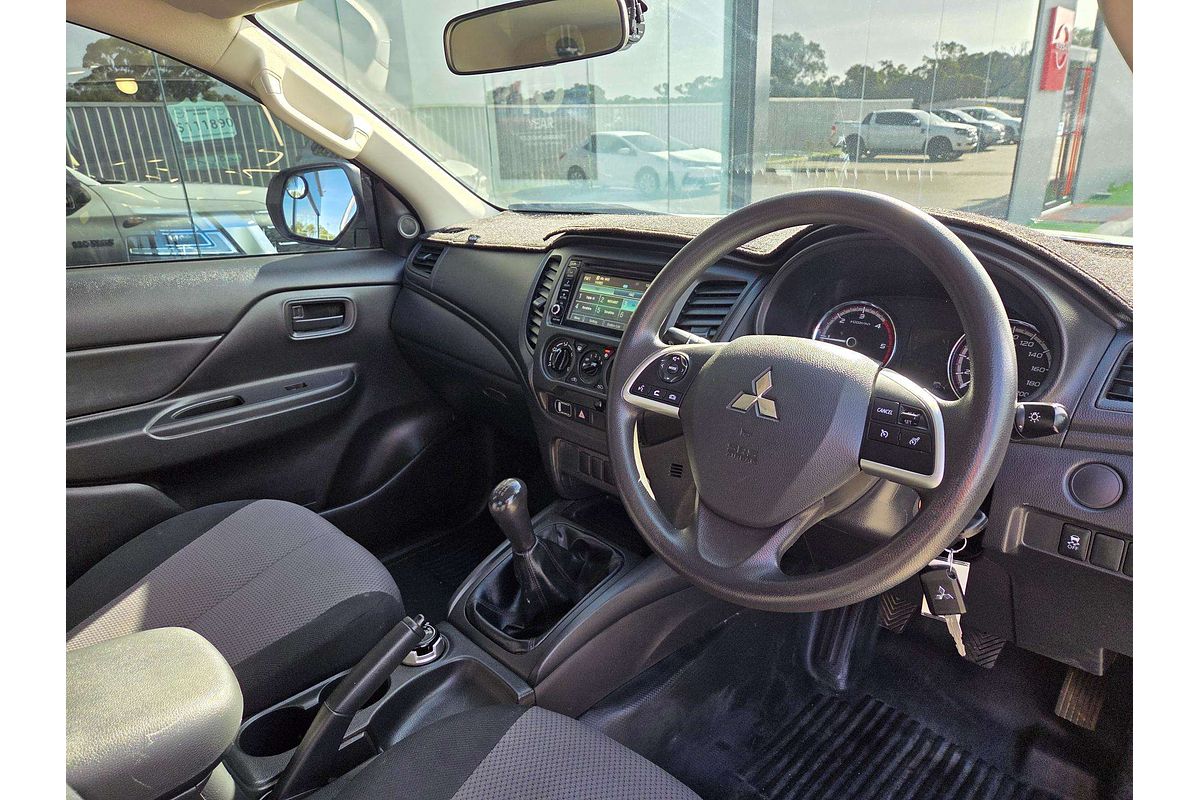 2020 Mitsubishi Triton GLX MR 4X4