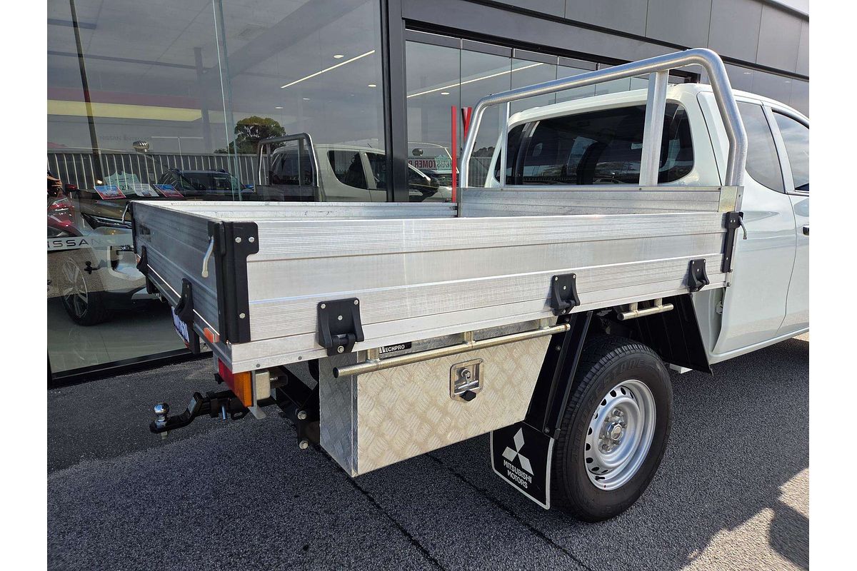 2020 Mitsubishi Triton GLX MR 4X4