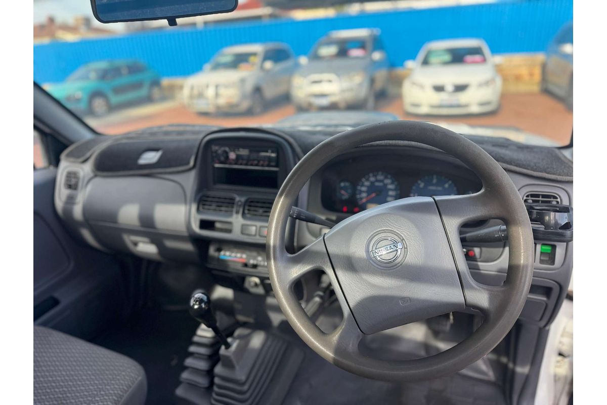 2008 Nissan Navara DX D22 2WD