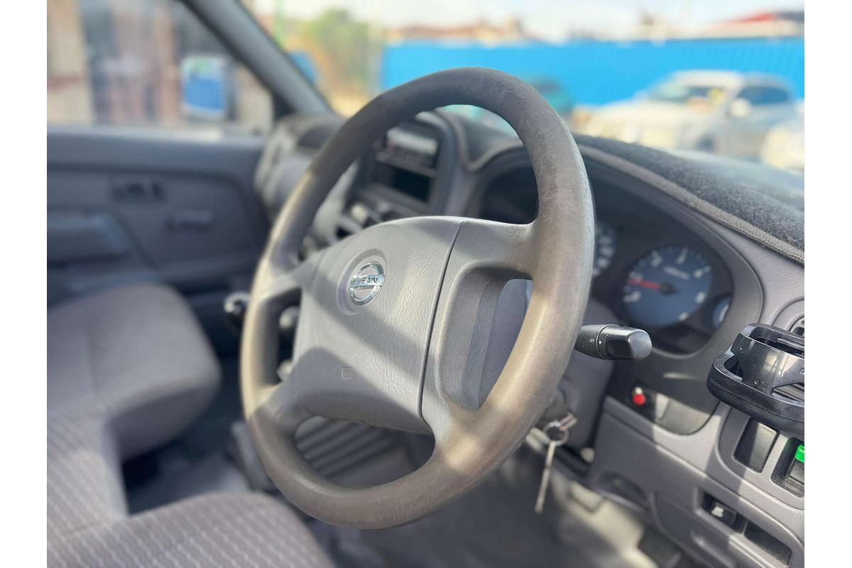 2008 Nissan Navara DX D22 2WD