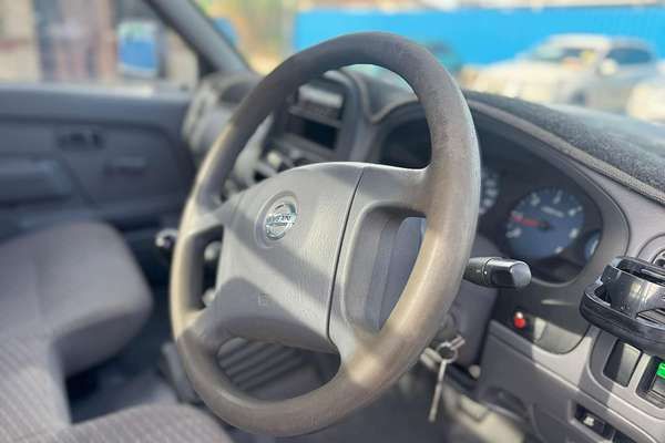 2008 Nissan Navara DX D22 2WD