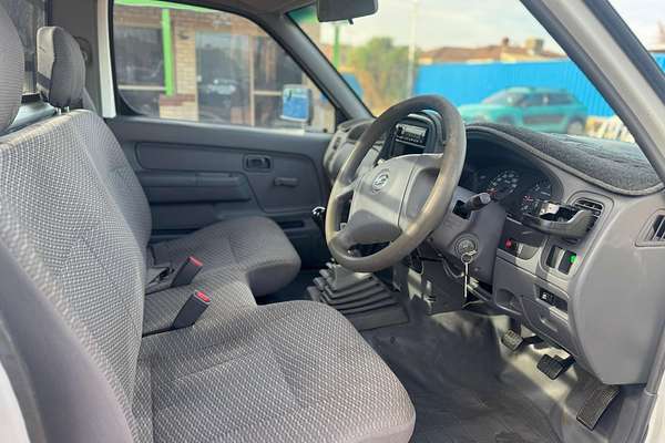 2008 Nissan Navara DX D22 2WD