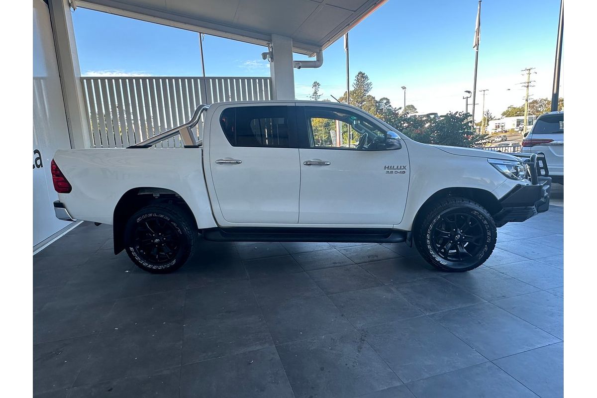 2019 Toyota Hilux SR5 GUN126R