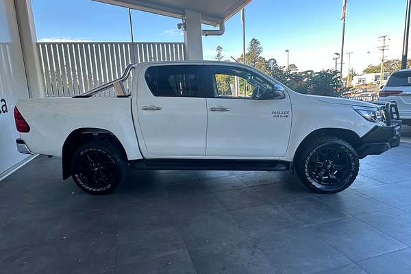 2019 Toyota Hilux SR5 GUN126R