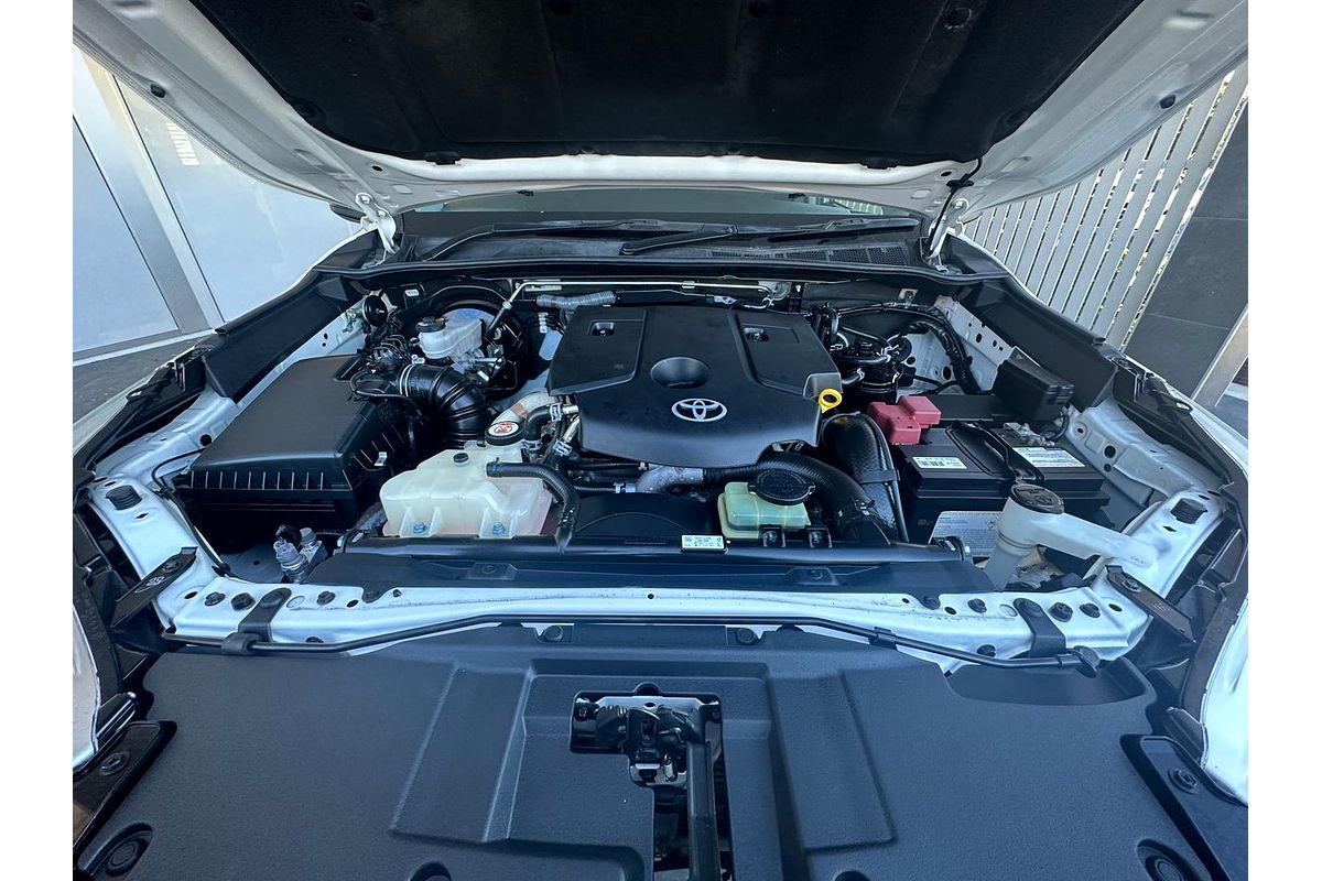 2019 Toyota Hilux SR5 GUN126R