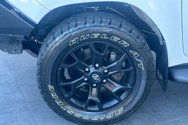 2019 Toyota Hilux SR5 GUN126R