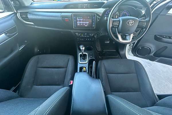 2019 Toyota Hilux SR5 GUN126R