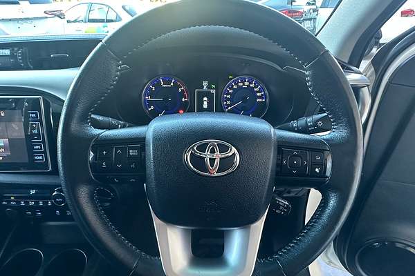 2019 Toyota Hilux SR5 GUN126R