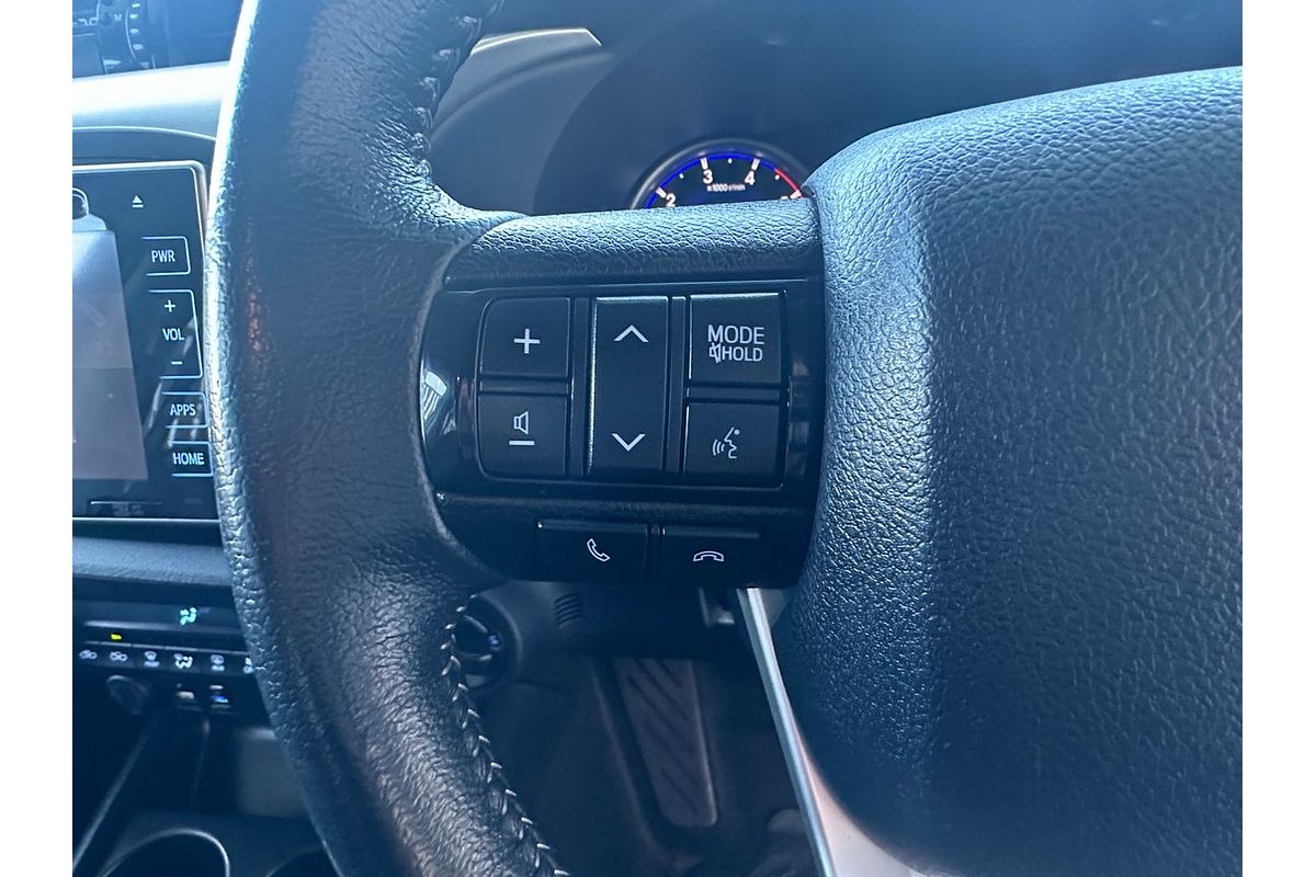 2019 Toyota Hilux SR5 GUN126R