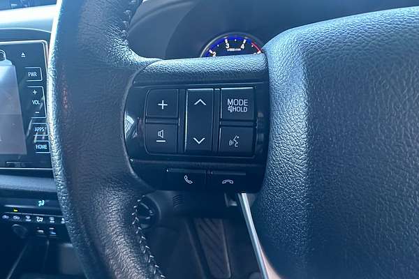 2019 Toyota Hilux SR5 GUN126R
