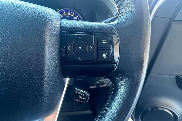 2019 Toyota Hilux SR5 GUN126R
