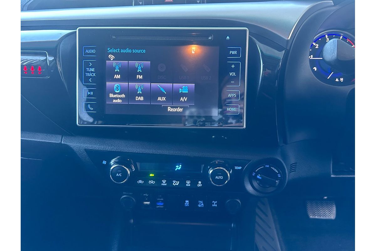2019 Toyota Hilux SR5 GUN126R