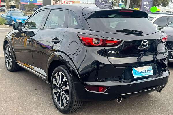 2022 Mazda CX-3 Akari DK