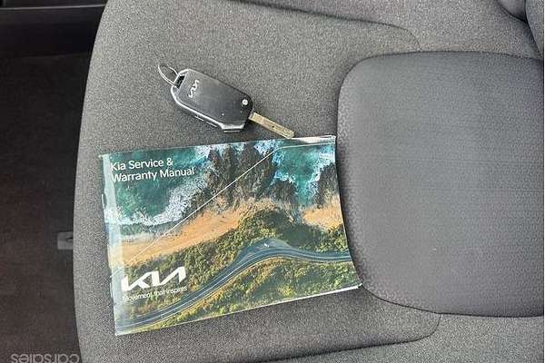 2022 Kia Carnival S KA4