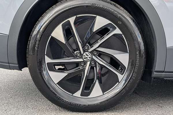 2025 Volkswagen ID.4 Pro E2