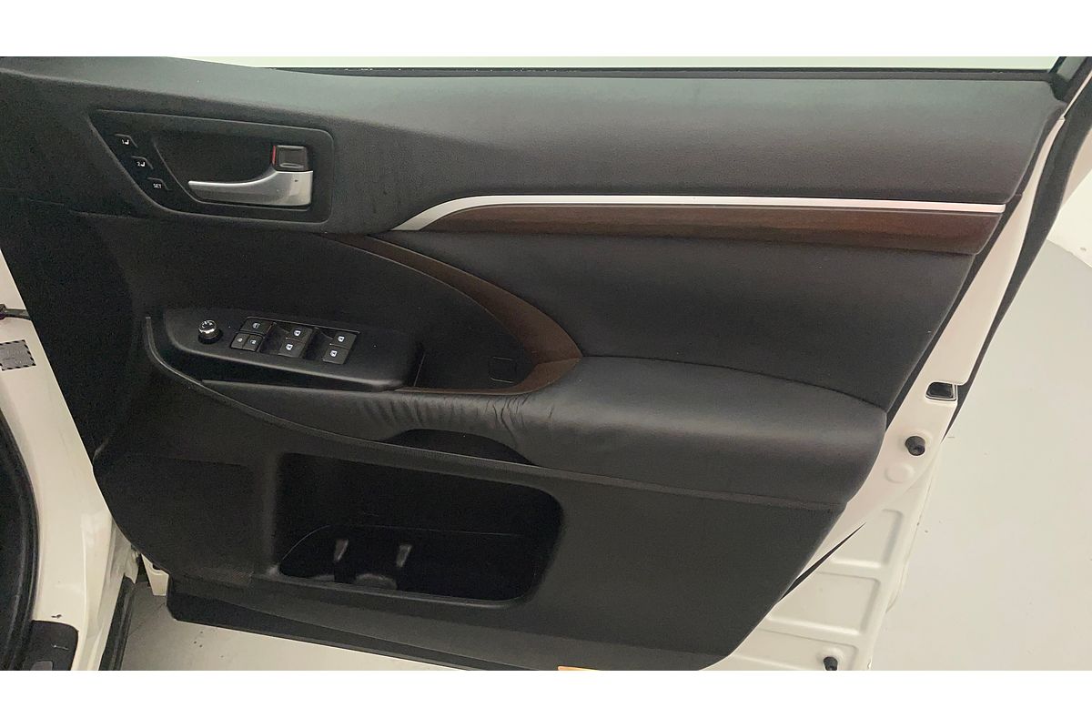 2014 Toyota Kluger Grande GSU55R