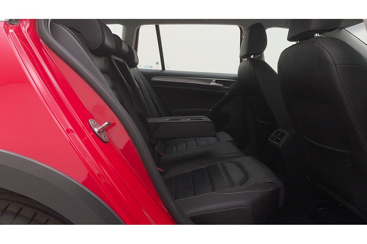 2016 Volkswagen Golf Alltrack 132TSI 7