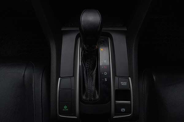 2017 Honda CIVIC VTi-LX MY17