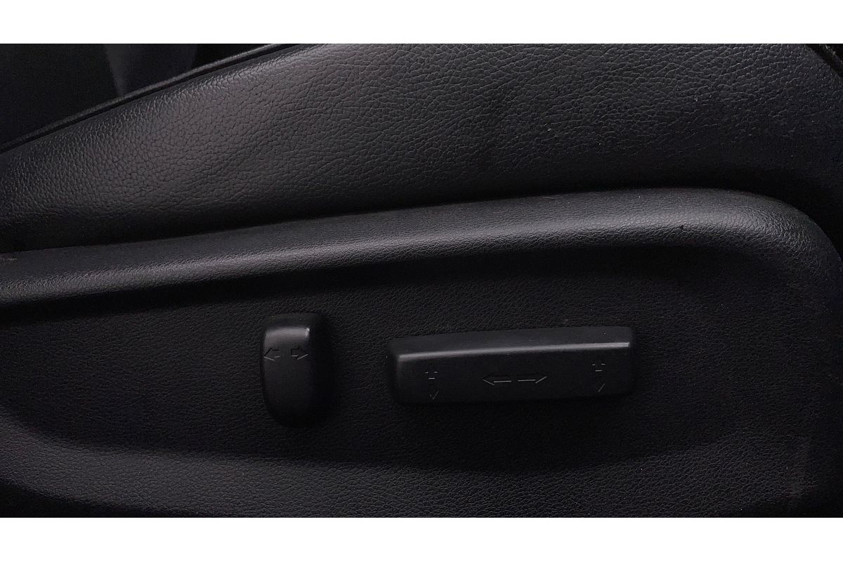 2017 Honda CIVIC VTi-LX MY17