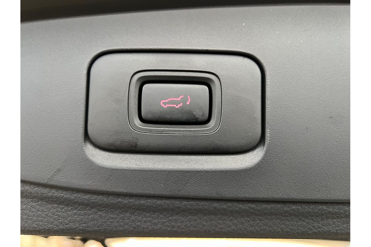 2024 Isuzu MU-X LS-U