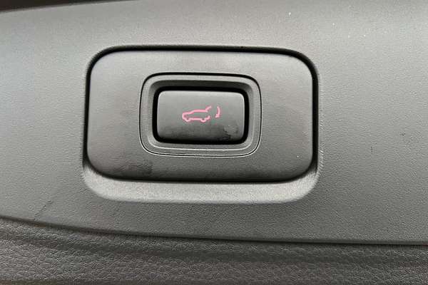 2024 Isuzu MU-X LS-U