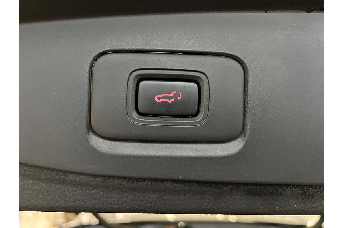 2024 Isuzu MU-X LS-U