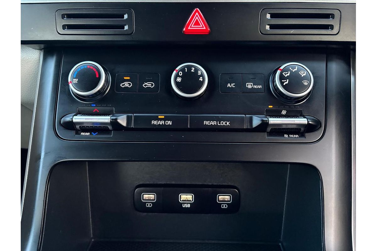 2022 Kia Carnival S KA4