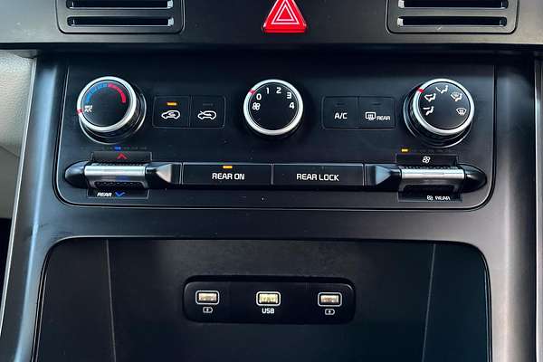 2022 Kia Carnival S KA4