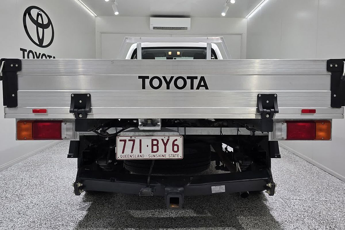 2021 Toyota Hilux Hilux 4x2 Workmate 2.7L Petrol Manual Single Cab C/C TGN121R Rear Wheel Drive