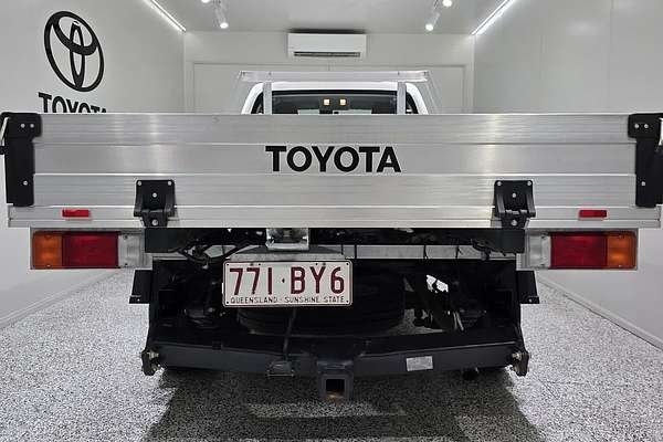 2021 Toyota Hilux Hilux 4x2 Workmate 2.7L Petrol Manual Single Cab C/C TGN121R Rear Wheel Drive