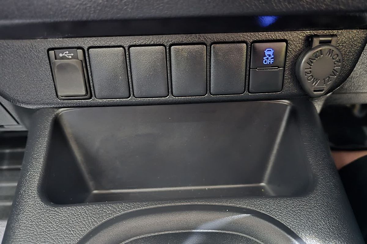 2021 Toyota Hilux Hilux 4x2 Workmate 2.7L Petrol Manual Single Cab C/C TGN121R Rear Wheel Drive