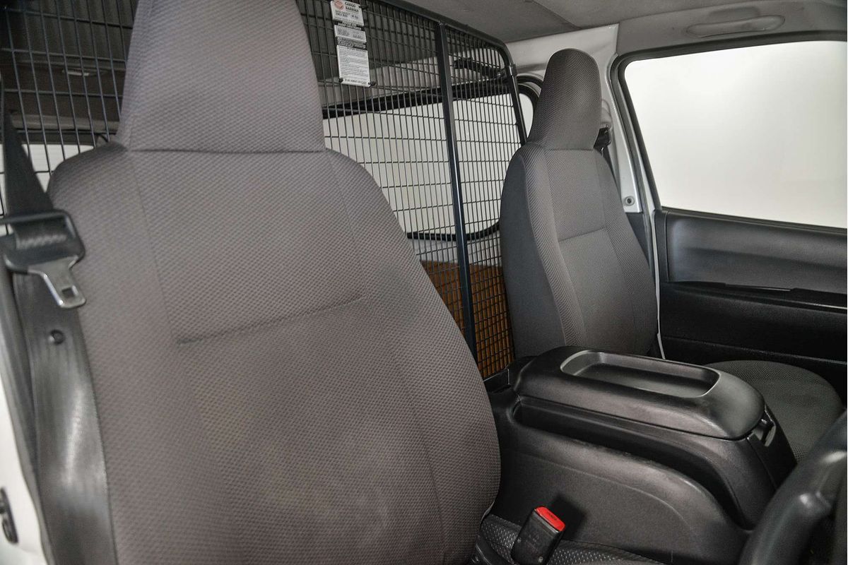 2017 Toyota Hiace KDH201R LWB