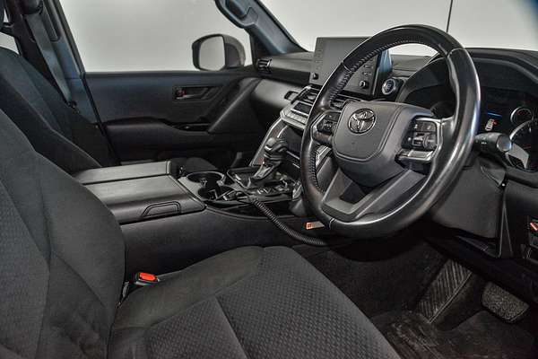2022 Toyota Landcruiser GXL FJA300R