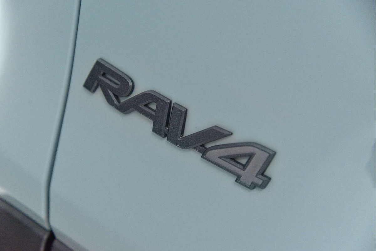 2024 Toyota RAV4 Edge AXAA54R