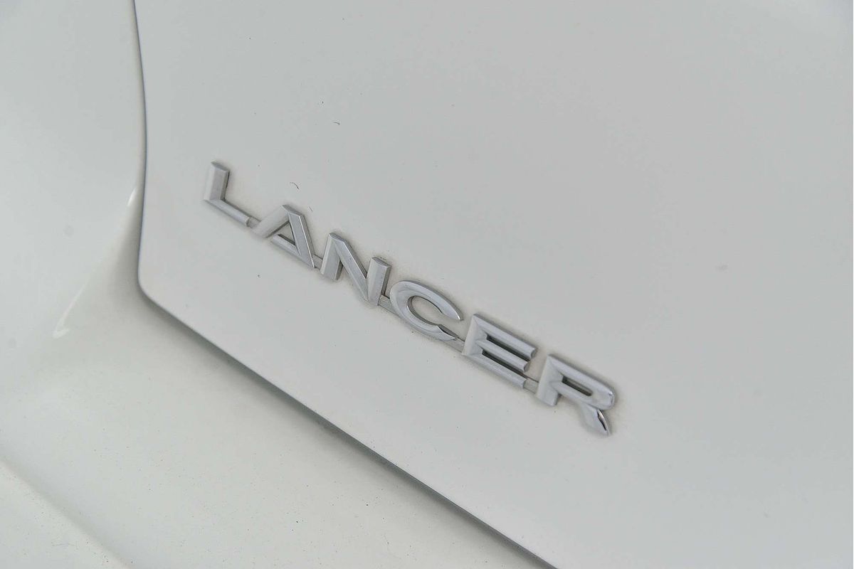 2017 Mitsubishi Lancer ES Sport CF