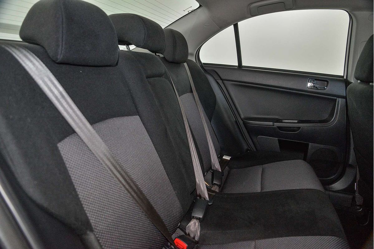 2017 Mitsubishi Lancer ES Sport CF