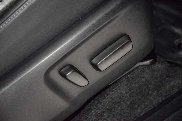 2024 Toyota Hilux SR5 48V GUN126R 4X4
