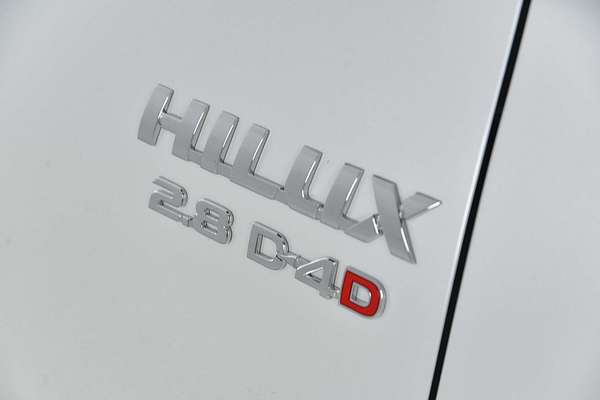 2024 Toyota Hilux SR5 48V GUN126R 4X4