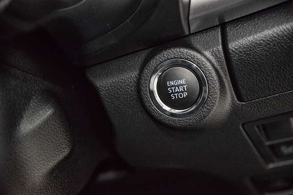 2024 Toyota Hilux SR5 48V GUN126R 4X4