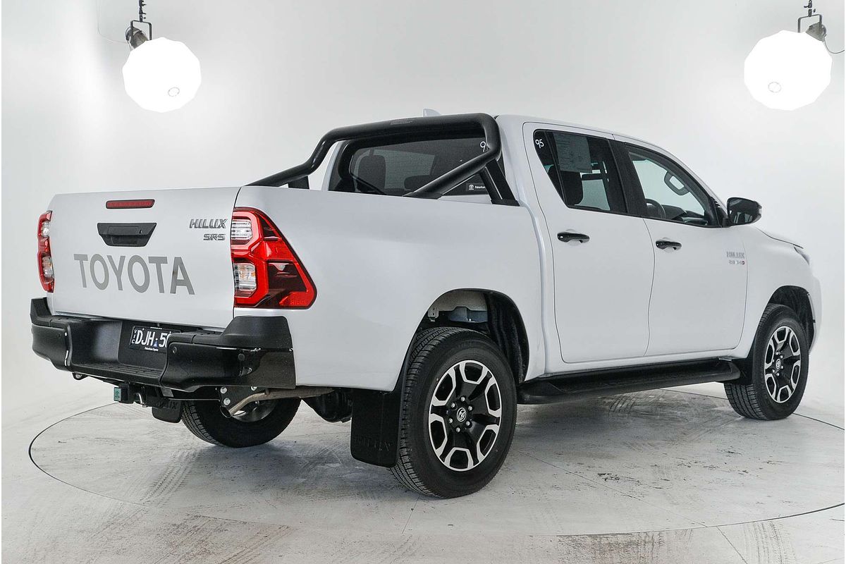 2024 Toyota Hilux SR5 48V GUN126R 4X4
