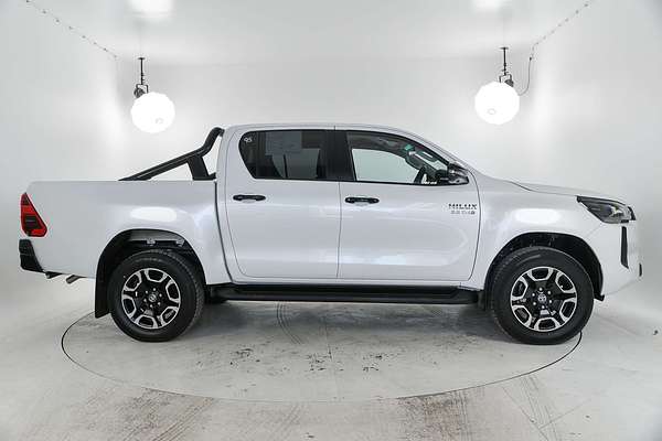 2024 Toyota Hilux SR5 48V GUN126R 4X4