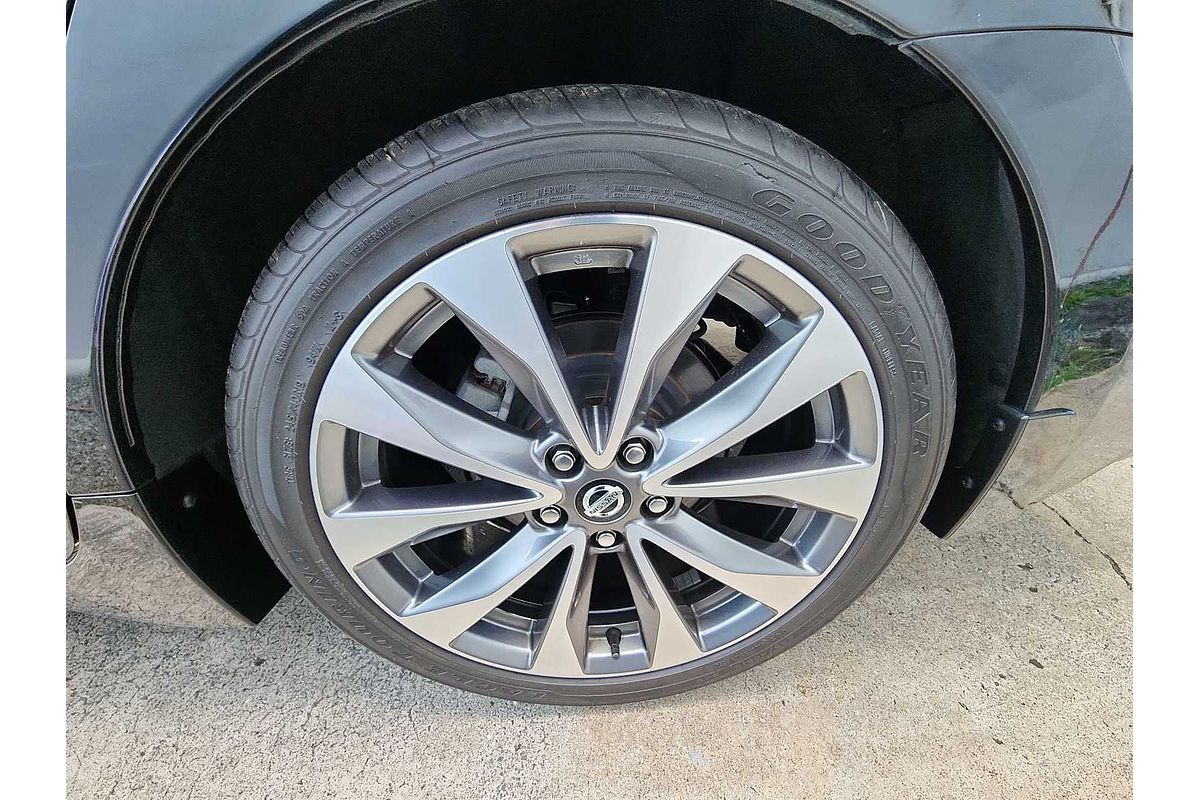 2022 Nissan Maxima Platinum