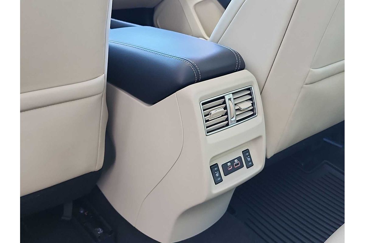 2022 Nissan Maxima Platinum
