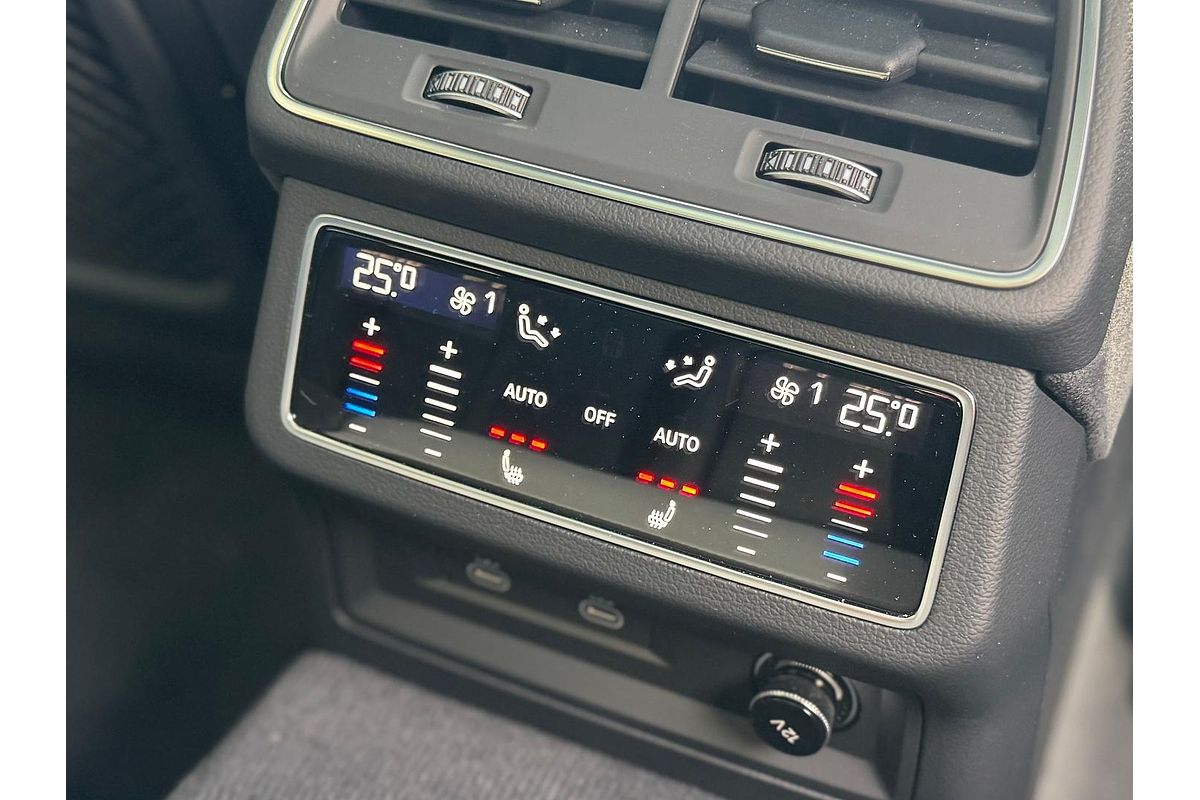 2023 Audi RS6 Performance C8