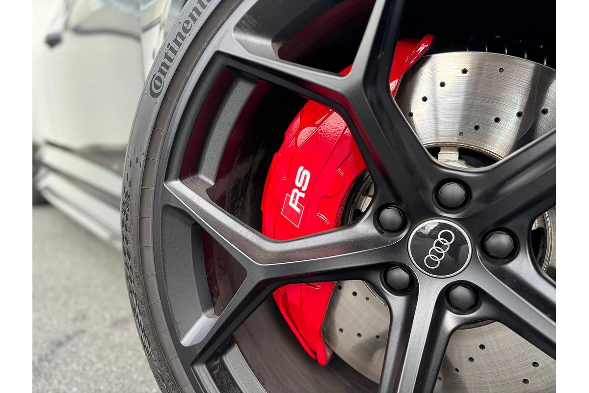 2023 Audi RS6 Performance C8