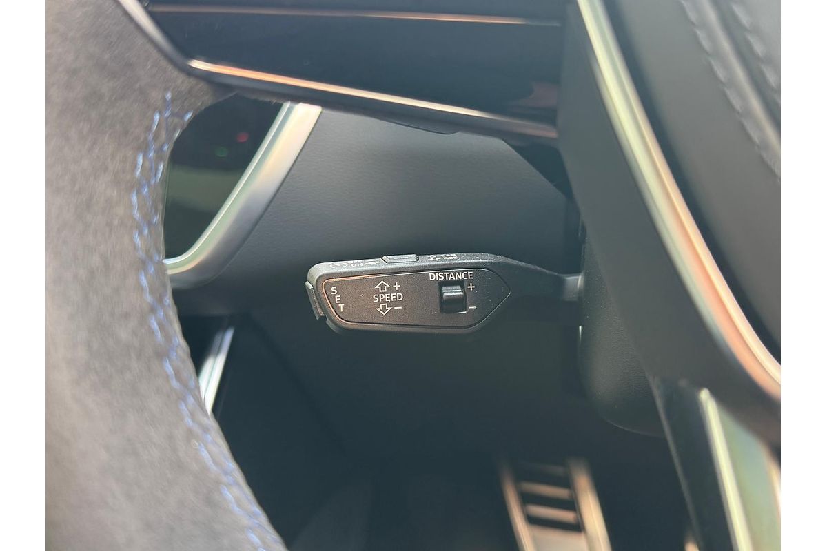 2023 Audi RS6 Performance C8