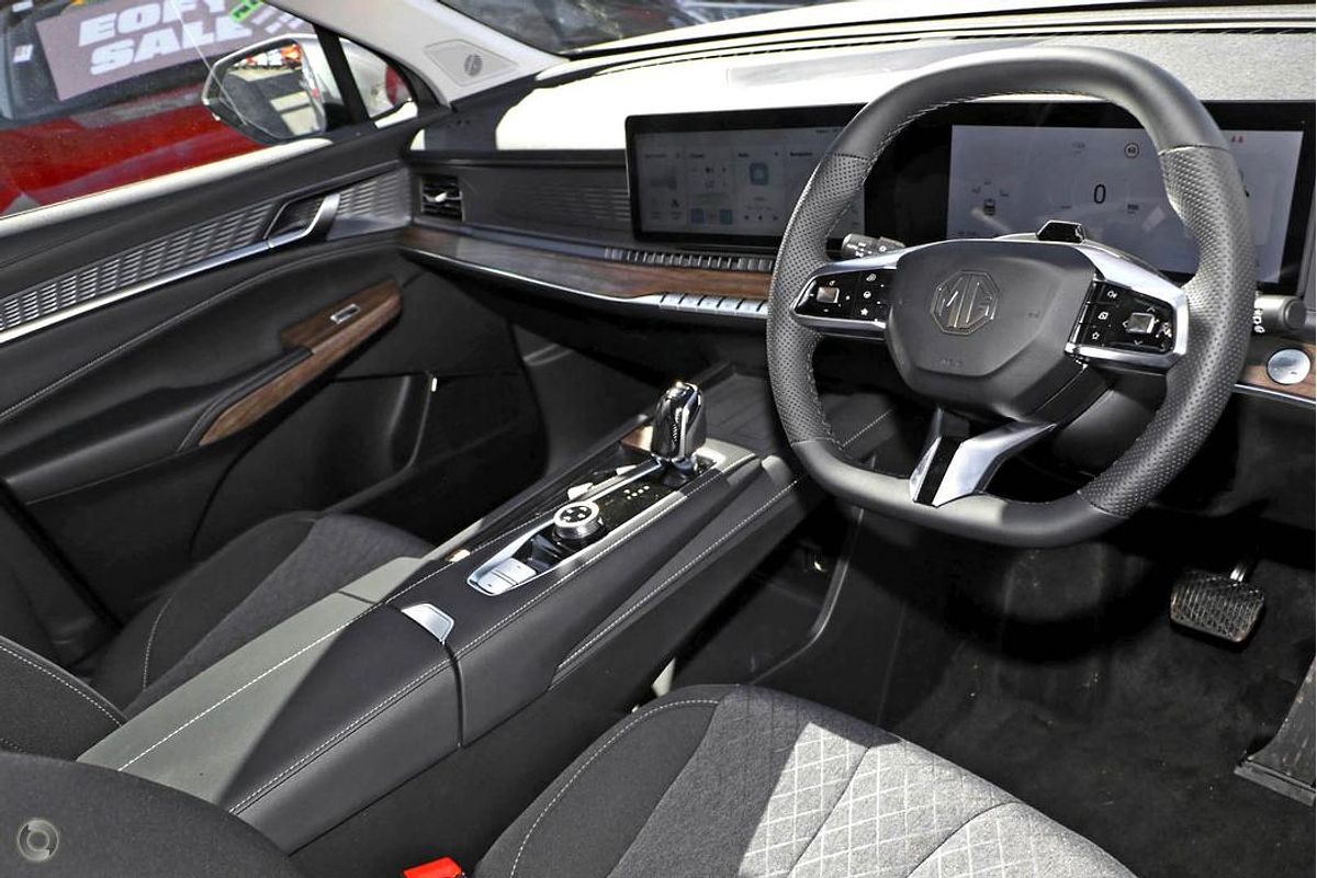 2025 MG QS Excite IS31