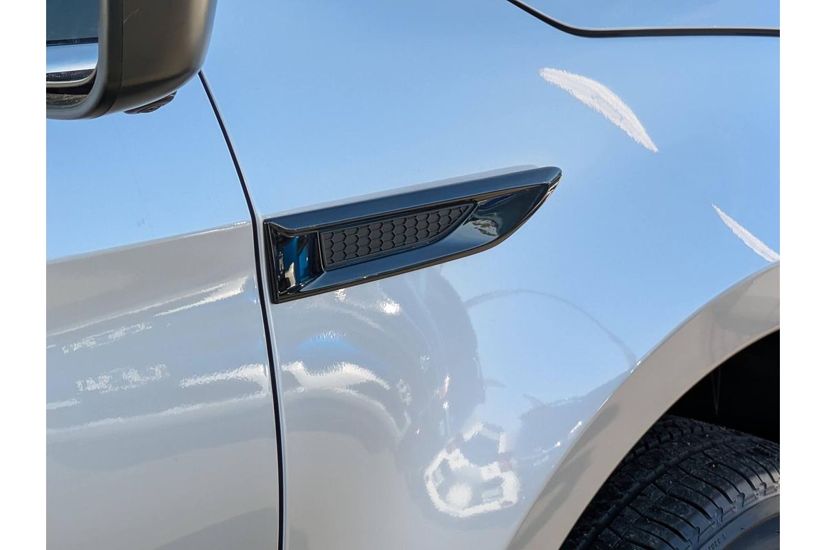 2025 Isuzu MU-X LS-T